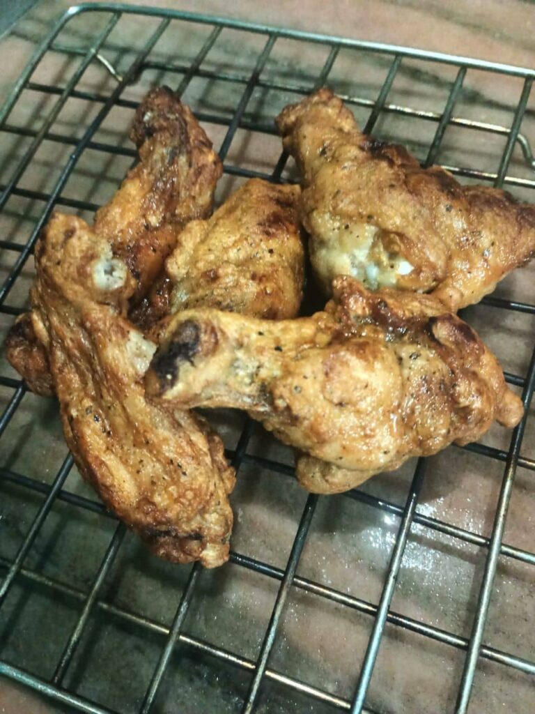 saucy korean inspired chicken wings making img